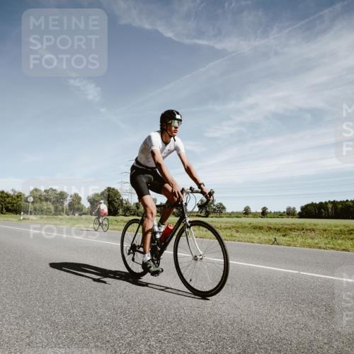 07.09.2025 - 19. Norderstedt Triathlon Michael Burmester http://msf.ph/oto/8857444 07.09.2025 12:24:40 Radfahren 814 meine-sportfotos.de