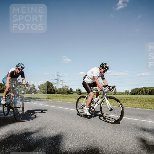 07.09.2025 - 19. Norderstedt Triathlon Michael Burmester http://msf.ph/oto/8857446 07.09.2025 15:31:25 Radfahren 955, 1470, 1528 meine-sportfotos.de