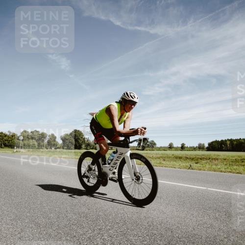07.09.2025 - 19. Norderstedt Triathlon Michael Burmester http://msf.ph/oto/8857451 07.09.2025 12:24:44 Radfahren 1294 meine-sportfotos.de