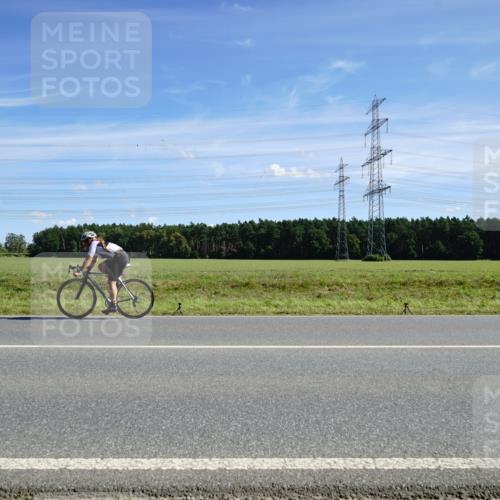 07.09.2025 - 19. Norderstedt Triathlon Michael Burmester http://msf.ph/oto/8857454 07.09.2025 12:57:50 Radfahren 318, 777, 1238, 1317 meine-sportfotos.de