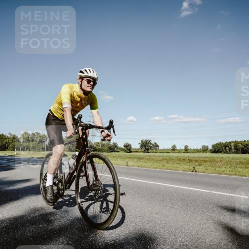 07.09.2025 - 19. Norderstedt Triathlon Michael Burmester http://msf.ph/oto/8857463 07.09.2025 15:31:35 Radfahren 937, 951, 1511 meine-sportfotos.de