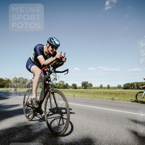 07.09.2025 - 19. Norderstedt Triathlon Michael Burmester http://msf.ph/oto/8857467 07.09.2025 15:31:37 Radfahren 937, 1511, 1537 meine-sportfotos.de