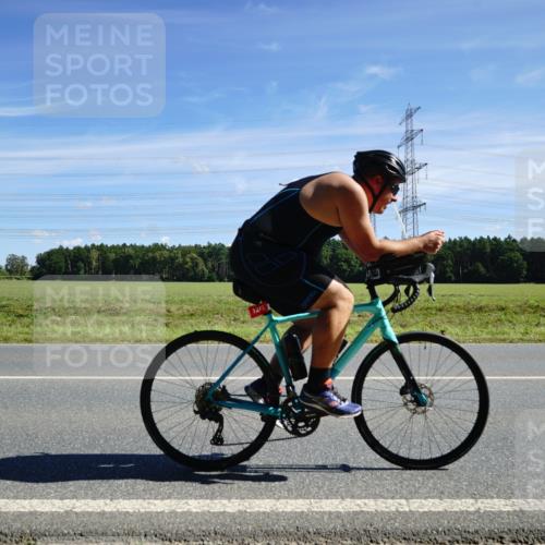 07.09.2025 - 19. Norderstedt Triathlon Michael Burmester http://msf.ph/oto/8857473 07.09.2025 12:57:56 Radfahren 166, 1270 meine-sportfotos.de
