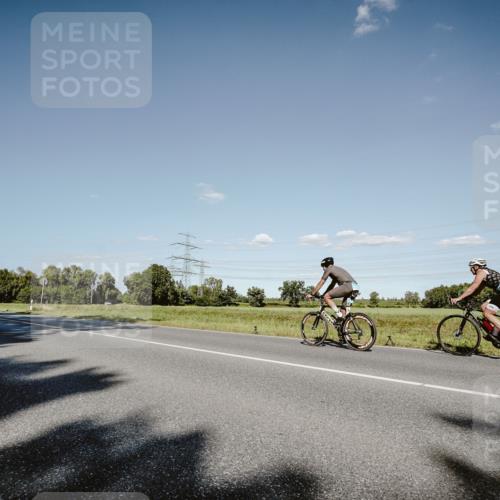 07.09.2025 - 19. Norderstedt Triathlon Michael Burmester http://msf.ph/oto/8857477 07.09.2025 15:31:41 Radfahren 944, 953, 1411, 1537 meine-sportfotos.de