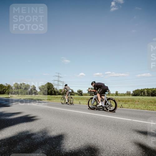 07.09.2025 - 19. Norderstedt Triathlon Michael Burmester http://msf.ph/oto/8857481 07.09.2025 15:31:41 Radfahren 944, 953, 1411, 1537 meine-sportfotos.de