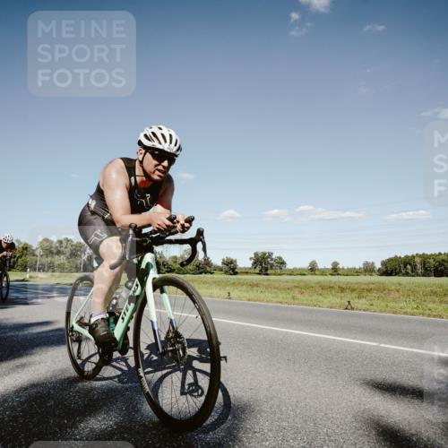 07.09.2025 - 19. Norderstedt Triathlon Michael Burmester http://msf.ph/oto/8857505 07.09.2025 15:32:02 Radfahren 902, 1427, 1460, 1479, 1523 meine-sportfotos.de