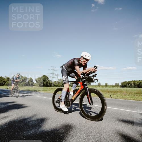 07.09.2025 - 19. Norderstedt Triathlon Michael Burmester http://msf.ph/oto/8857508 07.09.2025 15:32:03 Radfahren 902, 1427, 1460, 1479, 1523 meine-sportfotos.de