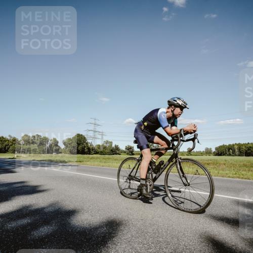 07.09.2025 - 19. Norderstedt Triathlon Michael Burmester http://msf.ph/oto/8857512 07.09.2025 15:32:03 Radfahren 902, 1427, 1460, 1479, 1523 meine-sportfotos.de