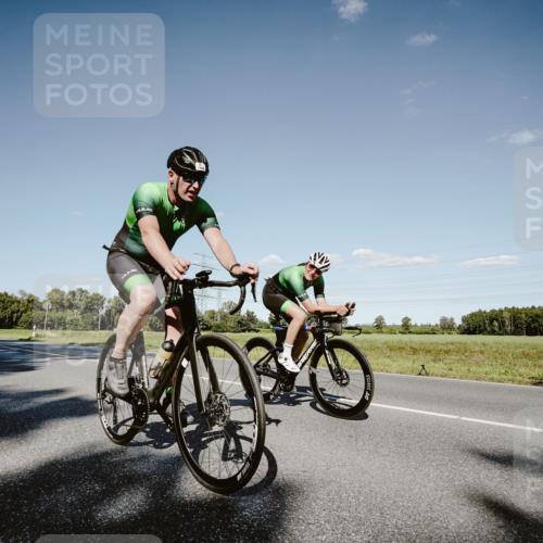 07.09.2025 - 19. Norderstedt Triathlon Michael Burmester http://msf.ph/oto/8857536 07.09.2025 15:32:26 Radfahren 401, 415, 459, 1492, 1495, 1541 meine-sportfotos.de