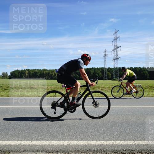 07.09.2025 - 19. Norderstedt Triathlon Michael Burmester http://msf.ph/oto/8857539 07.09.2025 12:58:37 Radfahren 346 meine-sportfotos.de