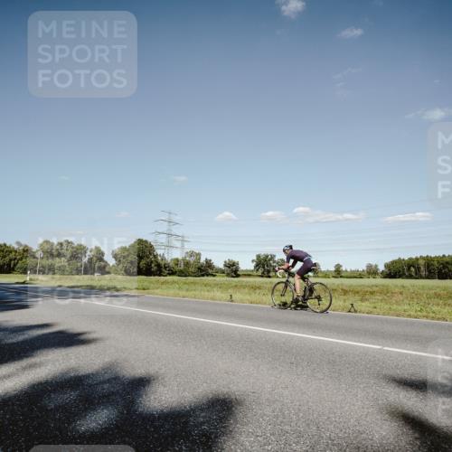 07.09.2025 - 19. Norderstedt Triathlon Michael Burmester http://msf.ph/oto/8857540 07.09.2025 15:32:26 Radfahren 401, 415, 459, 1492, 1495, 1541 meine-sportfotos.de