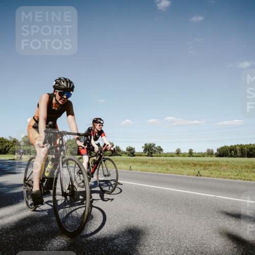07.09.2025 - 19. Norderstedt Triathlon Michael Burmester http://msf.ph/oto/8857550 07.09.2025 15:32:28 Radfahren 401, 459, 1492, 1495, 1541 meine-sportfotos.de