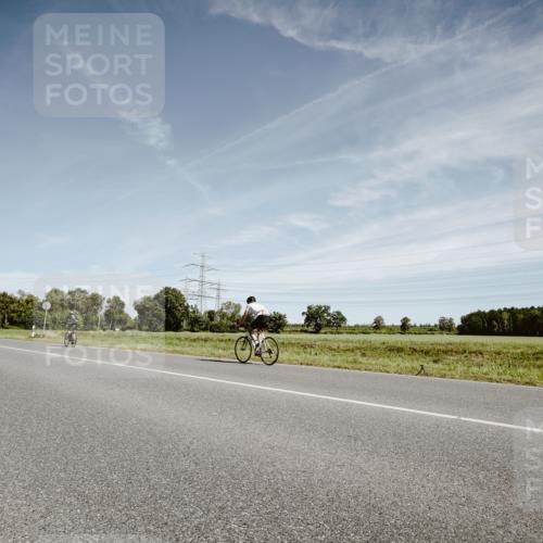 07.09.2025 - 19. Norderstedt Triathlon Michael Burmester http://msf.ph/oto/8857555 07.09.2025 12:25:40 Radfahren 850 meine-sportfotos.de