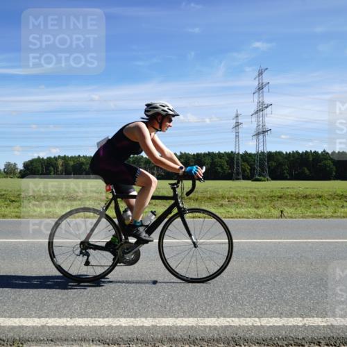 07.09.2025 - 19. Norderstedt Triathlon Michael Burmester http://msf.ph/oto/8857559 07.09.2025 12:58:52 Radfahren 307, 331 meine-sportfotos.de