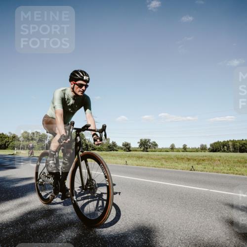 07.09.2025 - 19. Norderstedt Triathlon Michael Burmester http://msf.ph/oto/8857560 07.09.2025 15:32:35 Radfahren 945 meine-sportfotos.de