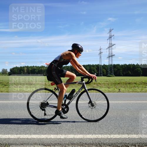07.09.2025 - 19. Norderstedt Triathlon Michael Burmester http://msf.ph/oto/8857568 07.09.2025 12:58:59 Radfahren 1221, 1360 meine-sportfotos.de