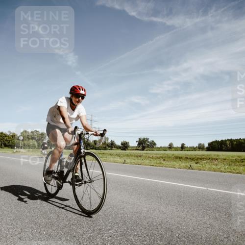 07.09.2025 - 19. Norderstedt Triathlon Michael Burmester http://msf.ph/oto/8857573 07.09.2025 12:25:47 Radfahren 150 meine-sportfotos.de