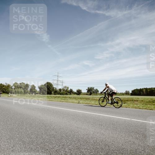 07.09.2025 - 19. Norderstedt Triathlon Michael Burmester http://msf.ph/oto/8857576 07.09.2025 12:25:50 Radfahren 150, 309 meine-sportfotos.de