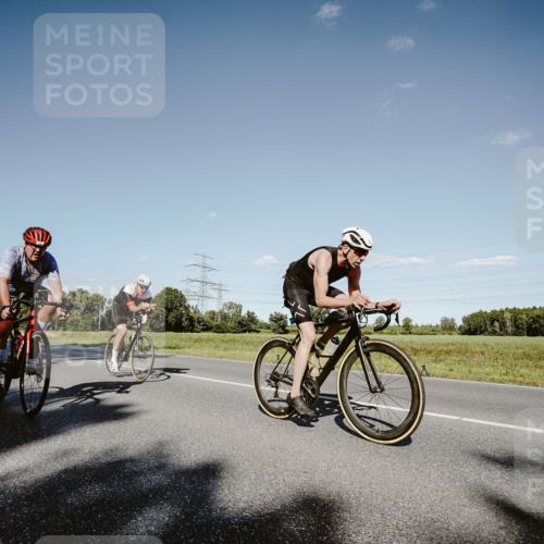 07.09.2025 - 19. Norderstedt Triathlon Michael Burmester http://msf.ph/oto/8857581 07.09.2025 15:32:43 Radfahren 477, 936, 949, 1410, 1504 meine-sportfotos.de