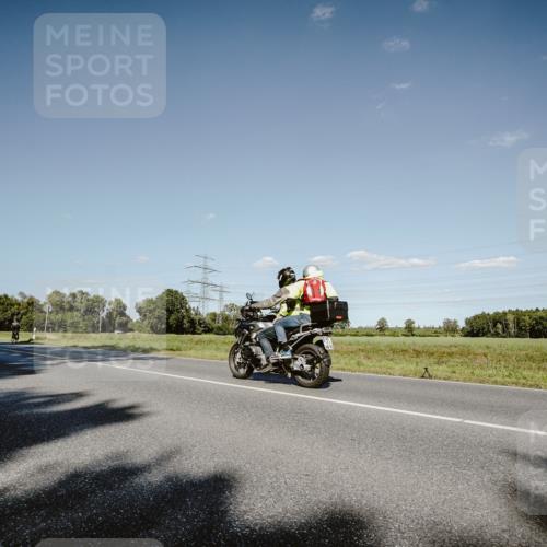 07.09.2025 - 19. Norderstedt Triathlon Michael Burmester http://msf.ph/oto/8857592 07.09.2025 15:32:49 Radfahren 866, 1475, 1504, 1530 meine-sportfotos.de