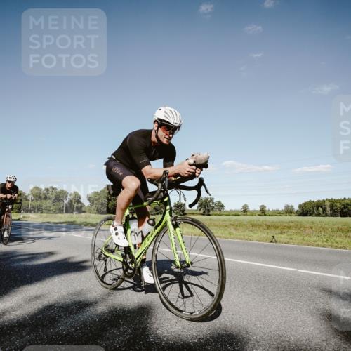07.09.2025 - 19. Norderstedt Triathlon Michael Burmester http://msf.ph/oto/8857595 07.09.2025 15:32:50 Radfahren 866, 1475, 1530 meine-sportfotos.de