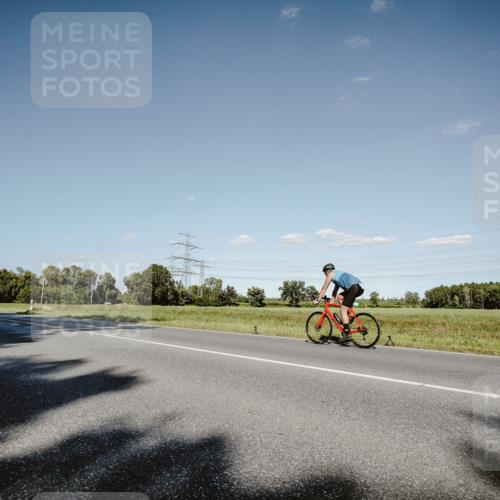 07.09.2025 - 19. Norderstedt Triathlon Michael Burmester http://msf.ph/oto/8857605 07.09.2025 15:32:53 Radfahren 377, 866, 1475, 1530 meine-sportfotos.de
