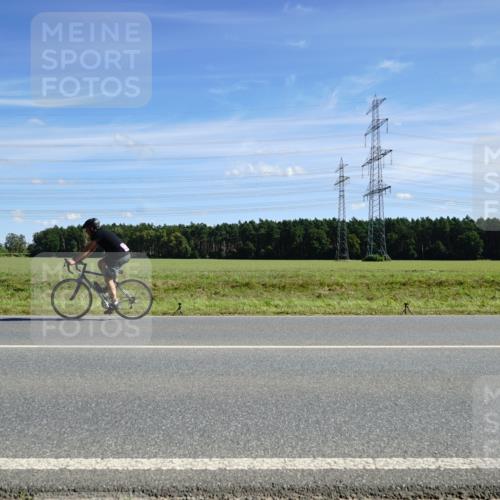 07.09.2025 - 19. Norderstedt Triathlon Michael Burmester http://msf.ph/oto/8857611 07.09.2025 12:59:24 Radfahren  meine-sportfotos.de