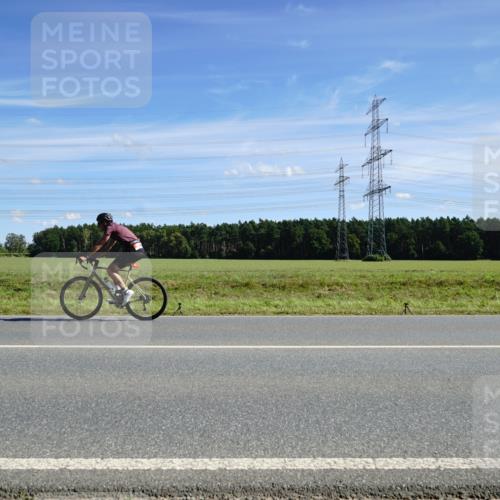 07.09.2025 - 19. Norderstedt Triathlon Michael Burmester http://msf.ph/oto/8857616 07.09.2025 12:59:27 Radfahren  meine-sportfotos.de