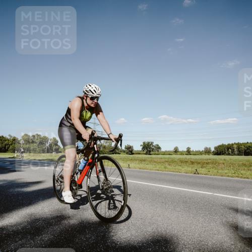 07.09.2025 - 19. Norderstedt Triathlon Michael Burmester http://msf.ph/oto/8857619 07.09.2025 15:32:58 Radfahren 377, 453 meine-sportfotos.de