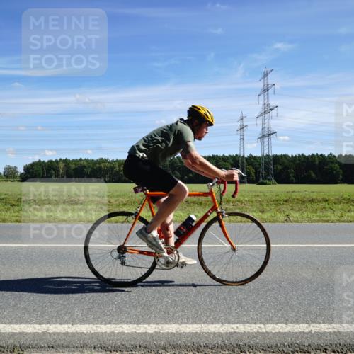 07.09.2025 - 19. Norderstedt Triathlon Michael Burmester http://msf.ph/oto/8857630 07.09.2025 12:59:38 Radfahren 325 meine-sportfotos.de
