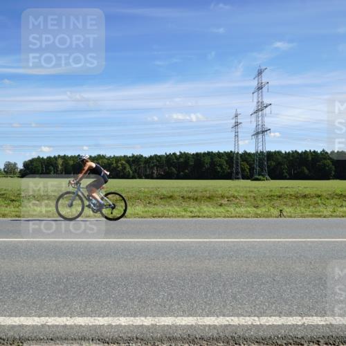 07.09.2025 - 19. Norderstedt Triathlon Michael Burmester http://msf.ph/oto/8857654 07.09.2025 12:59:56 Radfahren 1321 meine-sportfotos.de