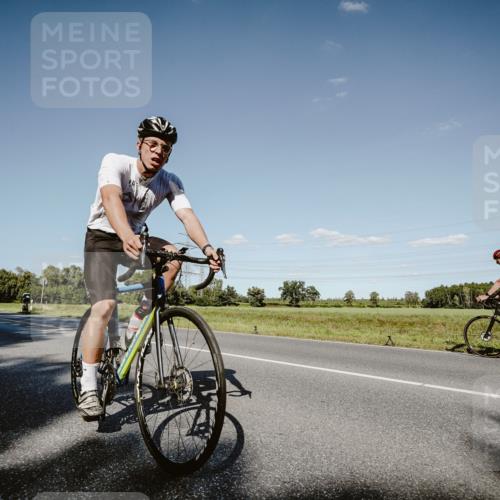 07.09.2025 - 19. Norderstedt Triathlon Michael Burmester http://msf.ph/oto/8857660 07.09.2025 15:33:15 Radfahren 473, 480, 1546 meine-sportfotos.de
