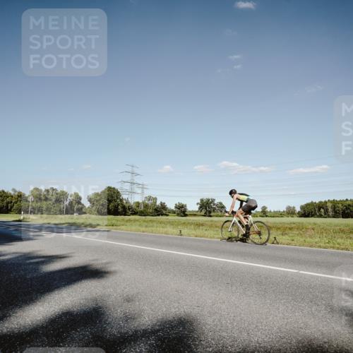 07.09.2025 - 19. Norderstedt Triathlon Michael Burmester http://msf.ph/oto/8857670 07.09.2025 15:33:20 Radfahren 473 meine-sportfotos.de