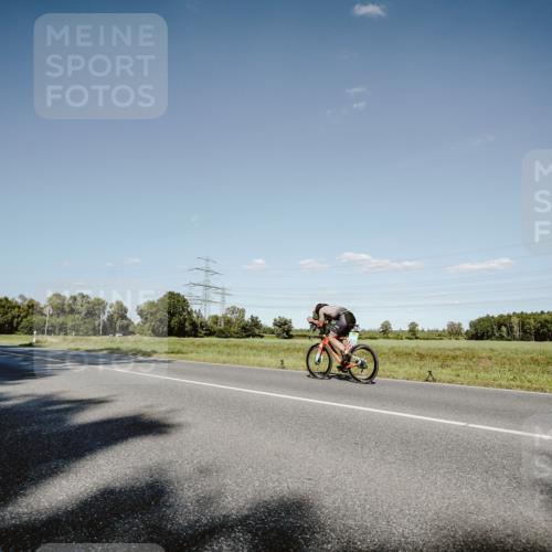07.09.2025 - 19. Norderstedt Triathlon Michael Burmester http://msf.ph/oto/8857683 07.09.2025 15:33:31 Radfahren 1512 meine-sportfotos.de