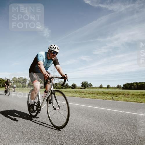 07.09.2025 - 19. Norderstedt Triathlon Michael Burmester http://msf.ph/oto/8857685 07.09.2025 12:26:44 Radfahren 712, 1231, 1235 meine-sportfotos.de