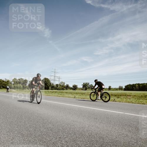 07.09.2025 - 19. Norderstedt Triathlon Michael Burmester http://msf.ph/oto/8857688 07.09.2025 12:26:45 Radfahren 247, 712, 1231, 1235, 1384 meine-sportfotos.de
