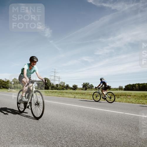 07.09.2025 - 19. Norderstedt Triathlon Michael Burmester http://msf.ph/oto/8857713 07.09.2025 12:26:52 Radfahren 194, 695 meine-sportfotos.de