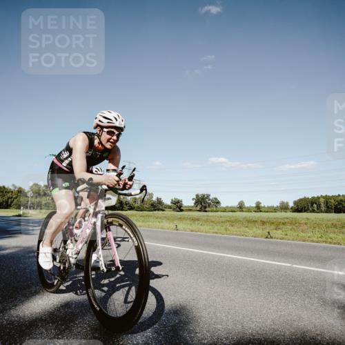 07.09.2025 - 19. Norderstedt Triathlon Michael Burmester http://msf.ph/oto/8857718 07.09.2025 15:33:54 Radfahren 914, 933, 1439, 1494, 1498, 1527, 1533 meine-sportfotos.de