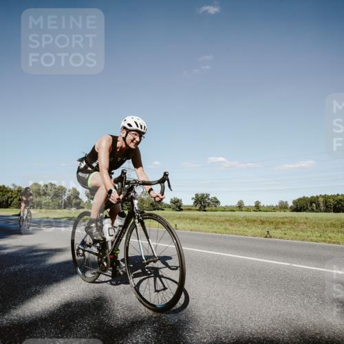 07.09.2025 - 19. Norderstedt Triathlon Michael Burmester http://msf.ph/oto/8857725 07.09.2025 15:33:56 Radfahren 914, 933, 1494, 1498, 1527, 1533 meine-sportfotos.de