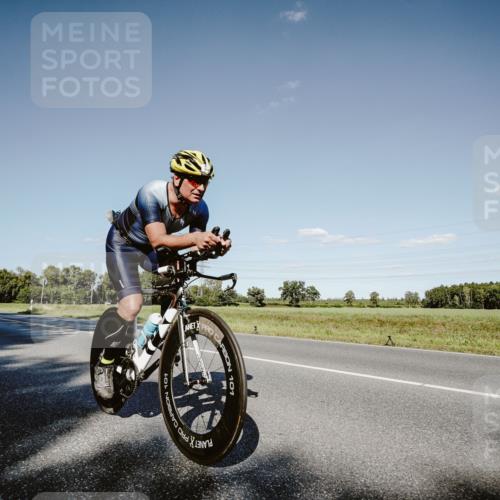 07.09.2025 - 19. Norderstedt Triathlon Michael Burmester http://msf.ph/oto/8857746 07.09.2025 15:34:07 Radfahren 464, 916 meine-sportfotos.de