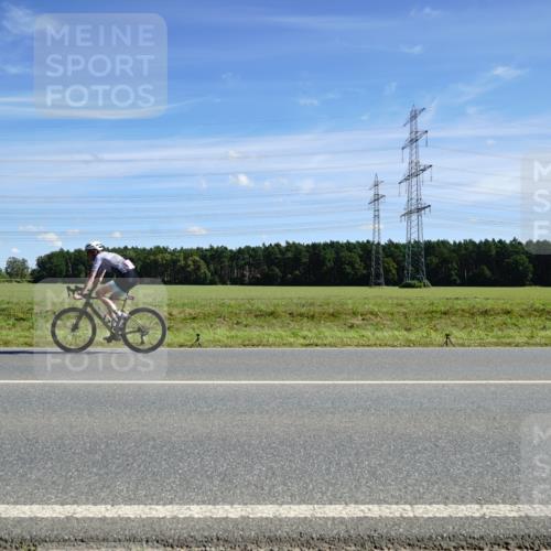07.09.2025 - 19. Norderstedt Triathlon Michael Burmester http://msf.ph/oto/8857754 07.09.2025 13:01:41 Radfahren 241, 330, 344, 1366 meine-sportfotos.de
