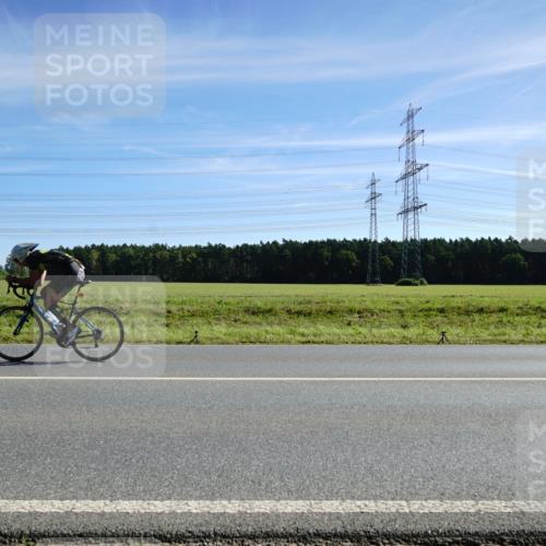07.09.2025 - 19. Norderstedt Triathlon Michael Burmester http://msf.ph/oto/8857762 07.09.2025 11:23:32 Radfahren 1163, 1165 meine-sportfotos.de