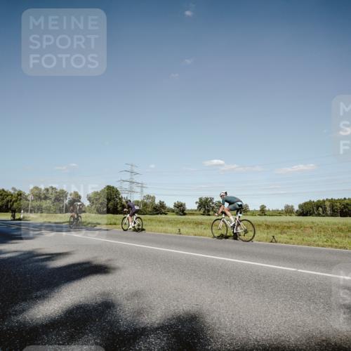 07.09.2025 - 19. Norderstedt Triathlon Michael Burmester http://msf.ph/oto/8857773 07.09.2025 15:34:32 Radfahren 440 meine-sportfotos.de