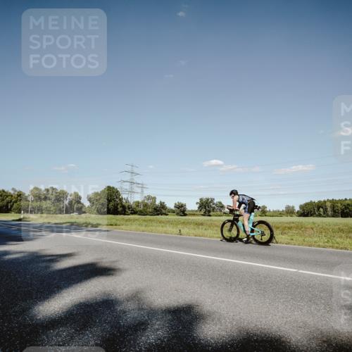 07.09.2025 - 19. Norderstedt Triathlon Michael Burmester http://msf.ph/oto/8857791 07.09.2025 15:34:41 Radfahren 1539 meine-sportfotos.de