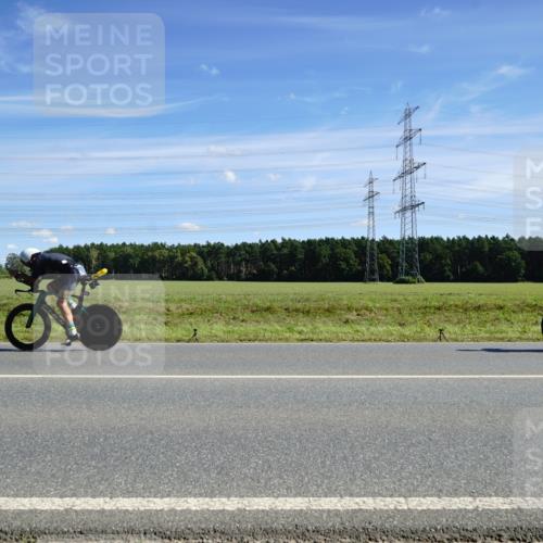 07.09.2025 - 19. Norderstedt Triathlon Michael Burmester http://msf.ph/oto/8857797 07.09.2025 13:02:03 Radfahren 323, 347, 744 meine-sportfotos.de