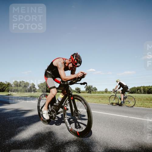 07.09.2025 - 19. Norderstedt Triathlon Michael Burmester http://msf.ph/oto/8857805 07.09.2025 15:34:55 Radfahren 1429 meine-sportfotos.de