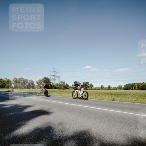 07.09.2025 - 19. Norderstedt Triathlon Michael Burmester http://msf.ph/oto/8857811 07.09.2025 15:34:57 Radfahren 421, 1429, 1513 meine-sportfotos.de