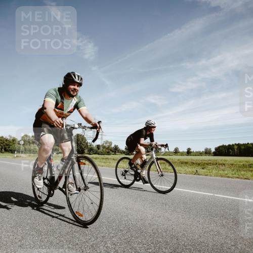 07.09.2025 - 19. Norderstedt Triathlon Michael Burmester http://msf.ph/oto/8857816 07.09.2025 12:27:45 Radfahren 157, 1269, 1283 meine-sportfotos.de