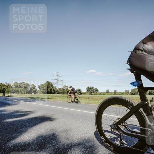 07.09.2025 - 19. Norderstedt Triathlon Michael Burmester http://msf.ph/oto/8857824 07.09.2025 15:35:03 Radfahren 939, 1458 meine-sportfotos.de