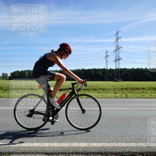 07.09.2025 - 19. Norderstedt Triathlon Michael Burmester http://msf.ph/oto/8857835 07.09.2025 11:24:17 Radfahren 1182, 1183 meine-sportfotos.de